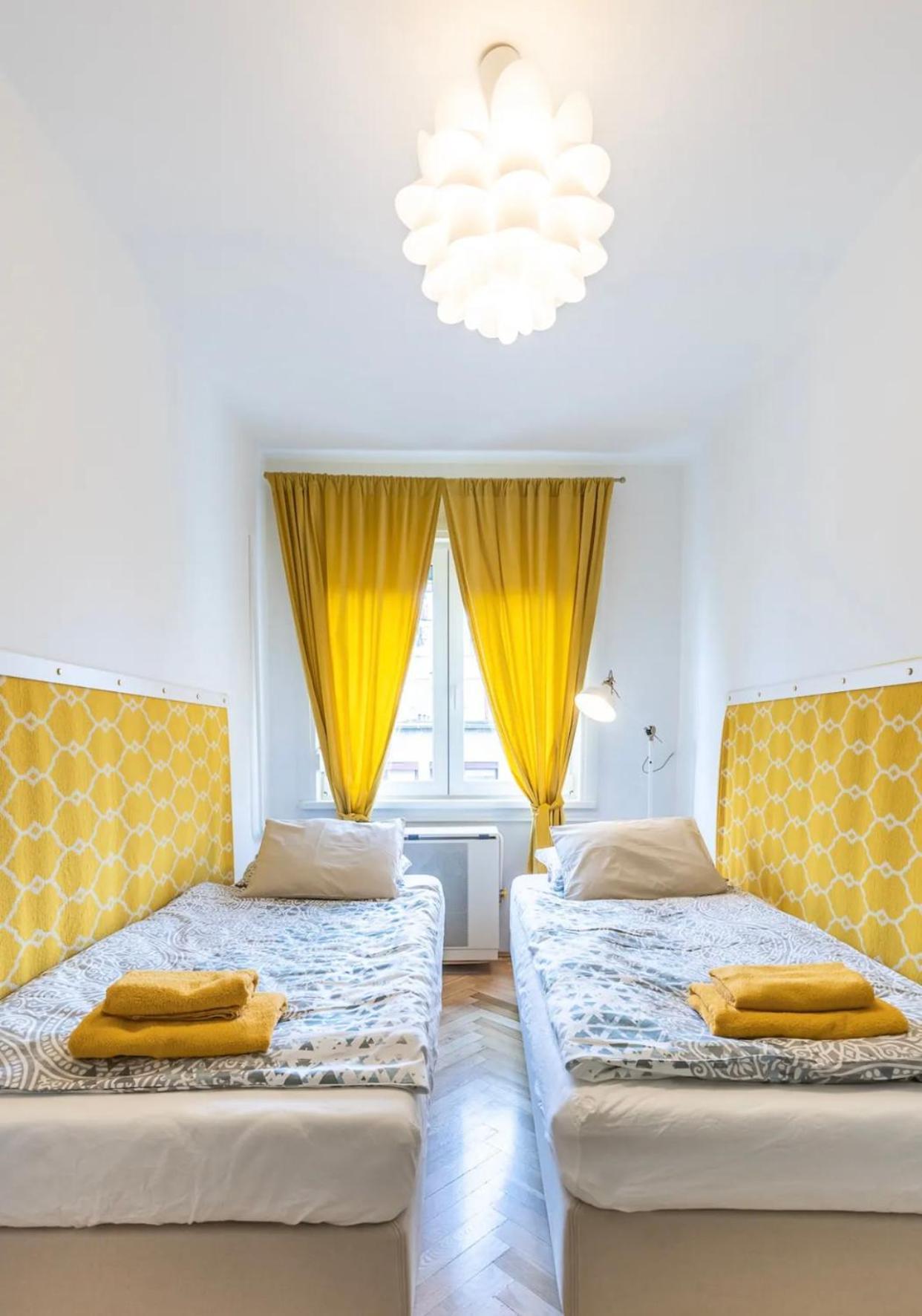 Elegant Escape By Buda Castle For Pleasure Seekers Budapest Exterior foto